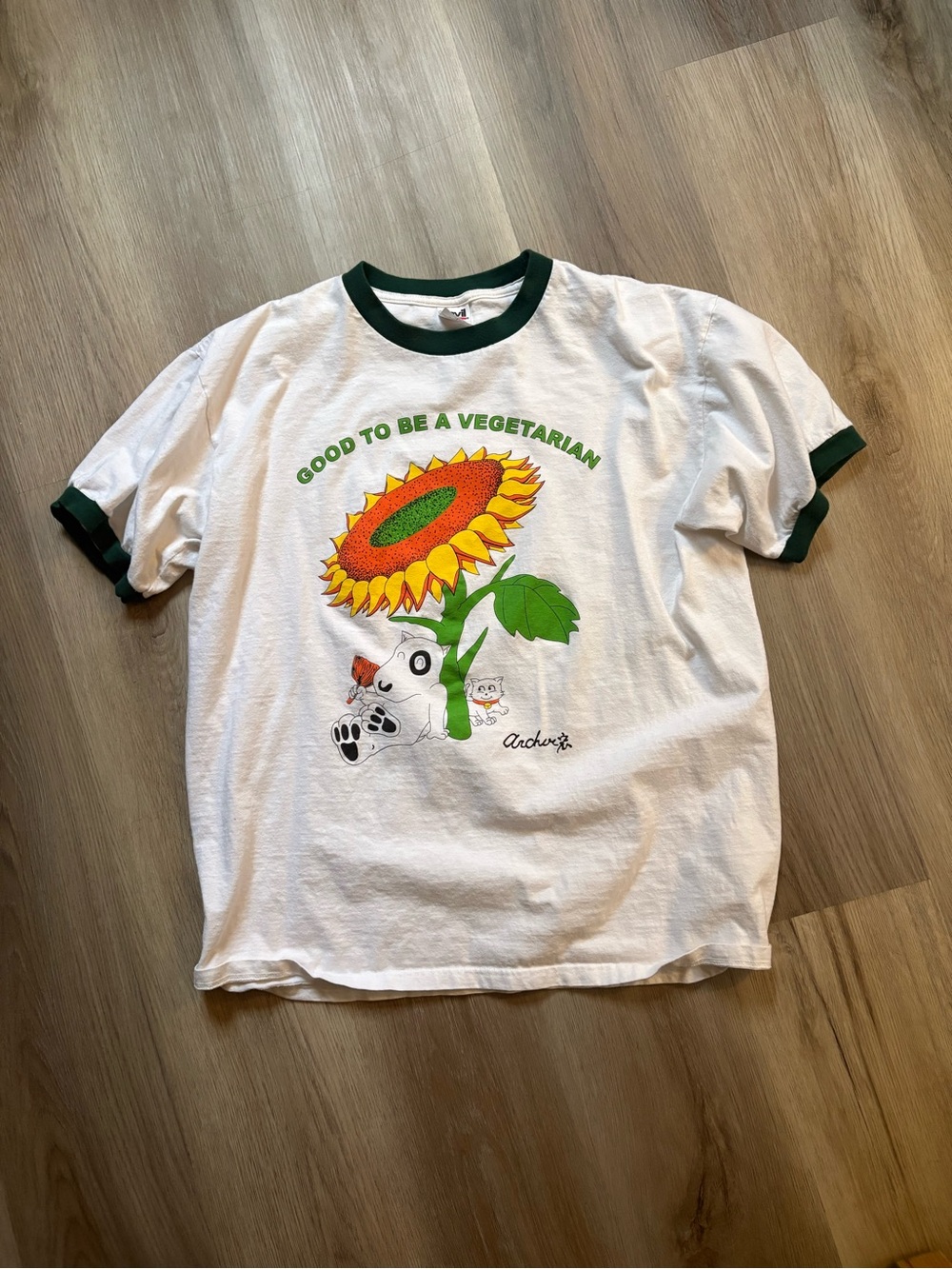Vintage vegetarian ringer graphic t-shirt